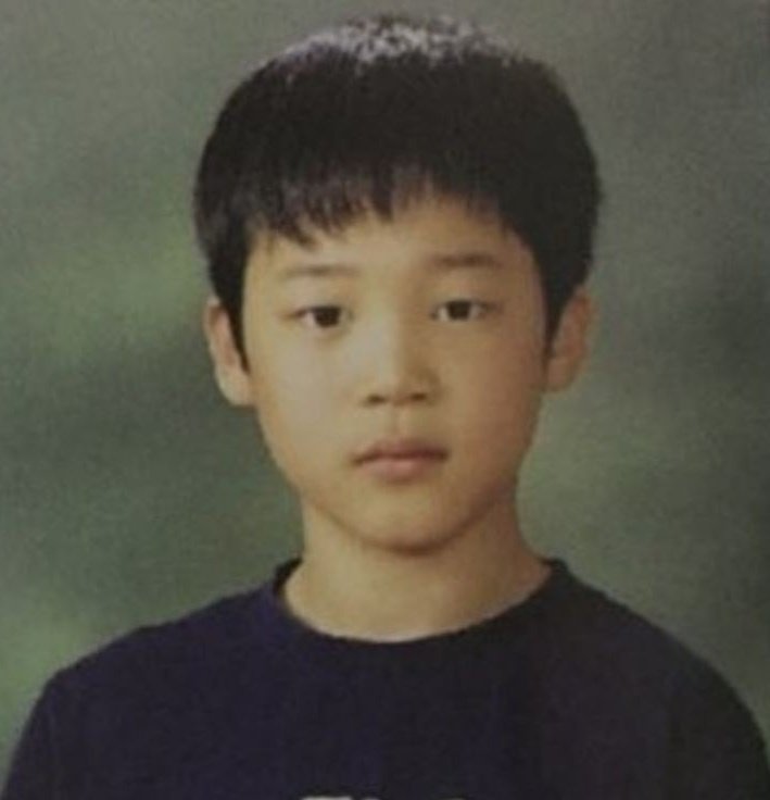 My God i'm so adorable back then. (I still am)