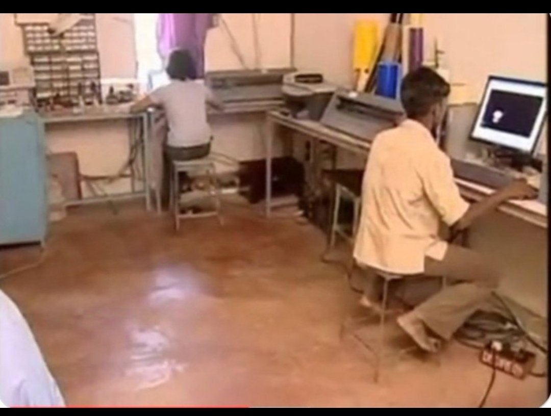 rape_case's tweet image. सुप्रिया ताई हि विज्ञान आश्रम मधील फॅबलॅब आहे.इथेच मुलींवर अत्याचार झालेत. आश्रमचा संचालक योगेश कुलकर्णी त्याच्या नीचपणामुळे, खोटारडेपणा मुळे सह आरोपी आहे @PawarSpeaks
@supriya_sule , @ybchavancentre