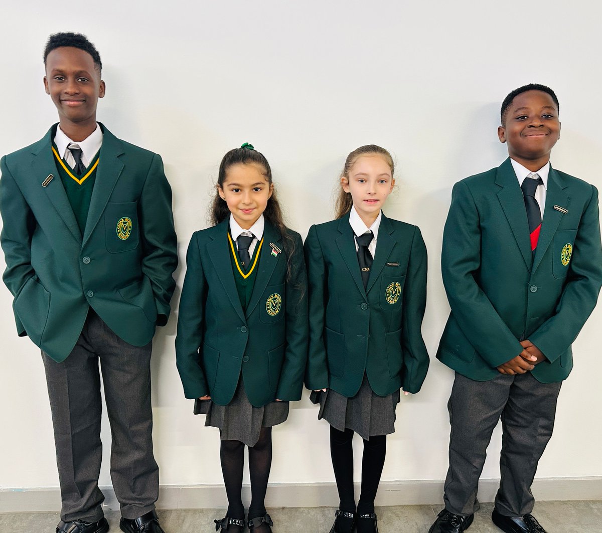 A new term, a fresh start! We’re excited to welcome students back tomorrow from 8:20 for a hot breakfast! Can we ask parents to support us by ensuring uniform is correct as we will be carrying out checks. Click here for a reminder of our uniform standards buff.ly/3yQnRgc