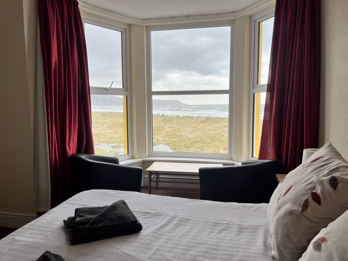 ✨Guest House Overlooking the Seafront of Barmouth
Bidding Starting from just £280,000✨
📌 For further information and to arrange your viewing, contact us :
surveys@tppuk.com /  01248 753939

tppuk.com/online-auction…...