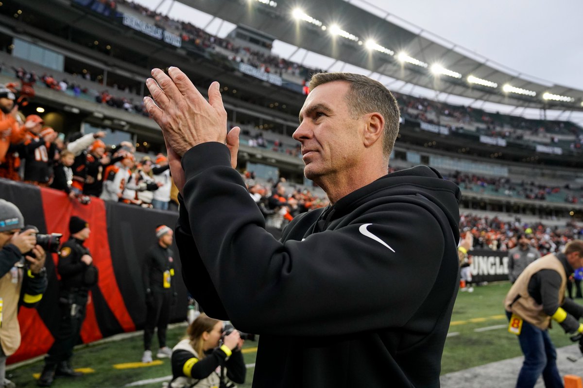 WhoDey_UK's tweet photo. Dear Lou.

What a ride it's been. You've been a huge part of one of the club's most successful periods and were one of the most innovative DCs in the league. The Mahomes Killer, Loudini... whatever they called you, you really captured the imagination. You've been brilliant for the club.

And with us - and the fans in general - you've been so open, friendly and fun. A real top bloke. We can't thank you enough for all the hard work and The Banks is going to be a lot quieter now the Staten Island crew won't be in attendance on game days. You leave with our immense gratitude. Buon viaggio, Lou, and best of luck in your next chapter.