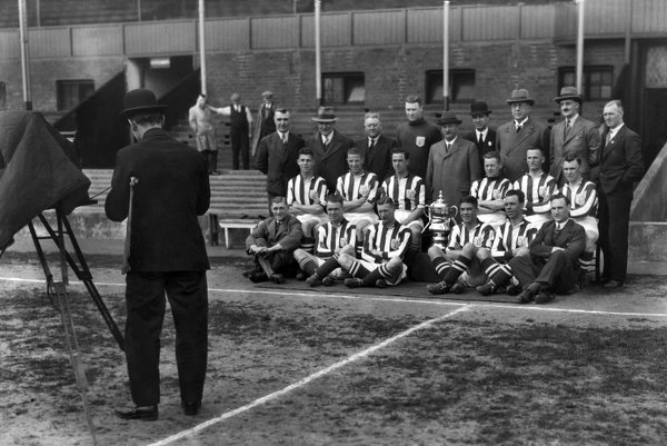 FootballRetroPlus (@robertmdaws) on Twitter photo 1931 FA CUP Winners ...... <a href="/WBA/">West Bromwich Albion</a> #WBAFC
of the Second Division won the competition, beating First Division team <a href="/BCFC/">Birmingham City FC</a> 2โ1 in the final at Wembley, London. In doing so Albion became the first and to date only club to both win the cup and gain promotion in the same year. 1931 FA CUP Winners ...... <a href="/WBA/">West Bromwich Albion</a> #WBAFC
of the Second Division won the competition, beating First Division team <a href="/BCFC/">Birmingham City FC</a> 2โ1 in the final at Wembley, London. In doing so Albion became the first and to date only club to both win the cup and gain promotion in the same year.