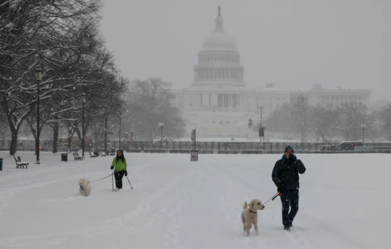 epcomworld's tweet photo. Good Morning, due to the weather in our Nations Capitol - Mid Atlantic Region - the Epcom Washington DC Office will be closed today!!!  Please contact Epcom NYC or Epcom New England.  Stay safe in this weather - we are happy to assist your technology needs remotely today. https://t.co/mKrRIEHUUH