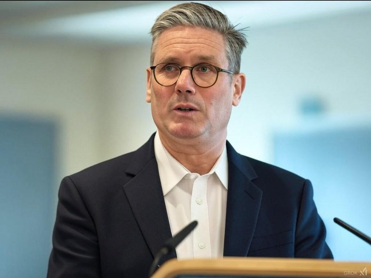 iAnonPatriot's tweet image. JUST IN 🅱️

UK Prime Minister Keir Starmer says he will arrest Elon Musk and 336 million Americans.

👀