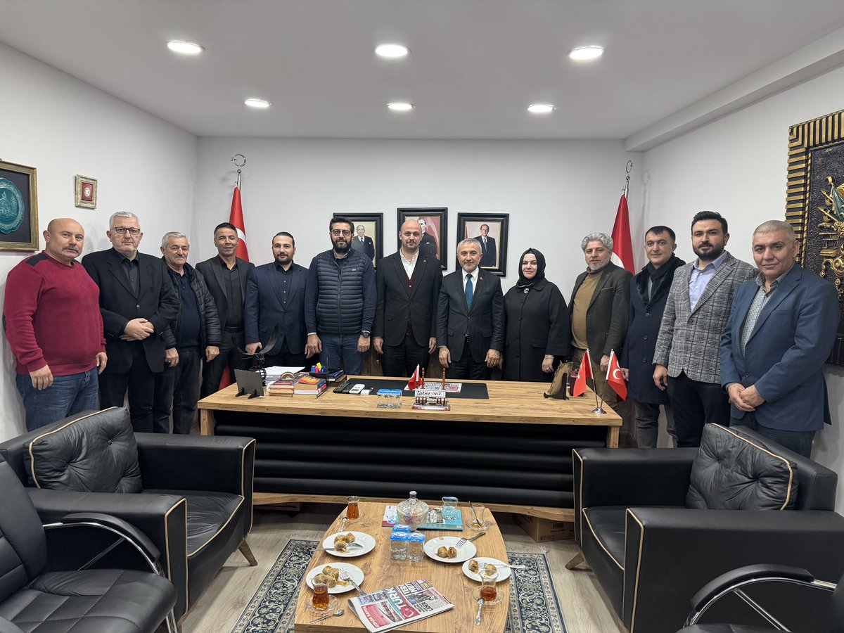 akiniilhan's tweet photo. Milliyetçi Hareket Partisi Çekmeköy İlçe Başkanı Tahsin İnce ve Yönetimini ziyaret ettik.

Misafirperverliği için kendilerine teşekkür ediyoruz.

@osmannnurika @abdullahozdemir https://t.co/b6DTM9oCRA