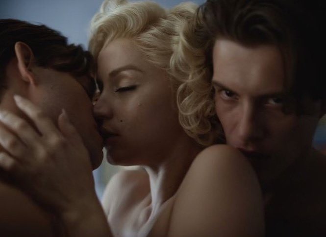 rio10314's tweet photo. TOP 10TV SHOWS(SERIES) WITH EXPLICIT S**x  SCENES. 

1. Game of Thrones (2011–2019)
2. Euphoria (2019–present)
3. The L Word (2004–2009)
4. True Blood (2008–2014)
5. Sex/Life (2021–2023
6. Outlander (2014–present)
7. Sense8 (2015–2018)
8. Spartacus (2010–2013)
9. The Deuce (2017–2019)
10. Californication (2007–2014)