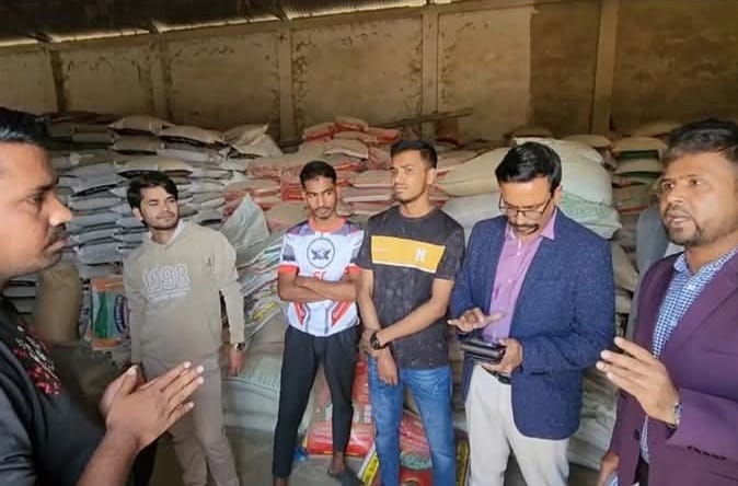 চালের বস্তায় মিনিকেট লিখে প্রতারণায় লাখ টাকা জরিমানা