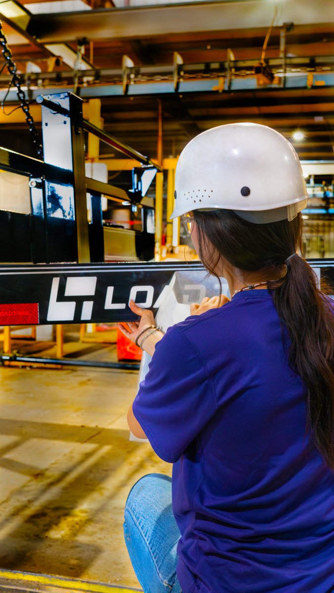 LoadTrail's tweet image. At Load Trail, every detail matters. From top-notch craftsmanship to adding each logo decal by hand, we take pride in creating trailers that stand out. It's our dedication to quality and precision that sets us apart - built with care, just for you. 🫱🏼‍🫲🏼
#LoadTrail #BlueCollar