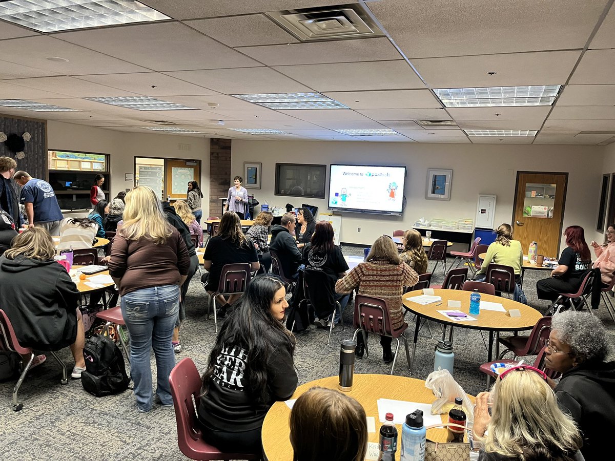 CommunityDv's tweet image. Happy New Year! Our B&amp;amp;A leads and IA’s joined together for professional development on this first Monday in the 2025 year. Thank you to @PAXIS Institute for providing our PD♥️ DVUSD