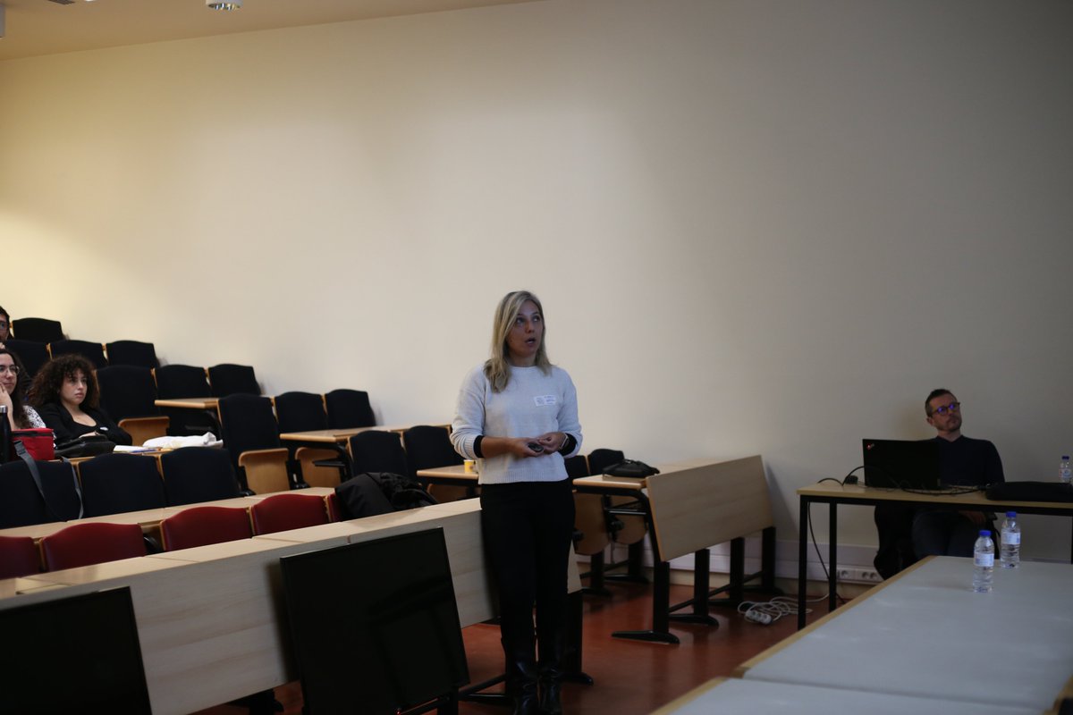 MachuqueiroLab's tweet image. 🎉 On December 19-20, we had the pleasure of hosting the 3D-Bioinfo-PT Intermediate Workshop and Annual Meeting!
It was an honor to bring the community together for two days of collaboration, knowledge sharing, and innovation. Thank you to everyone who joined us! 🙌