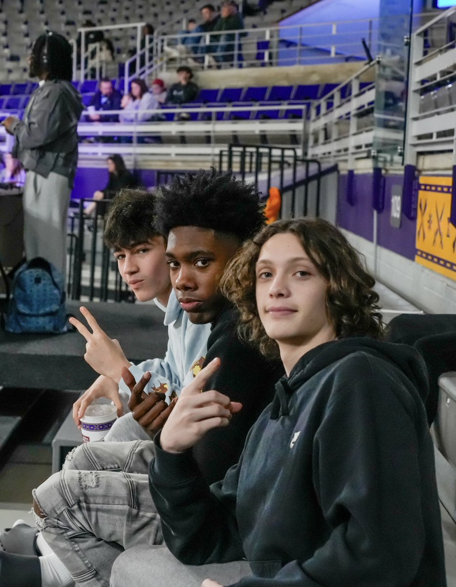 EightWayBBall's tweet photo. #eightway #ECU
Had a good tour around the facility. https://t.co/4ZD4DJYXNR