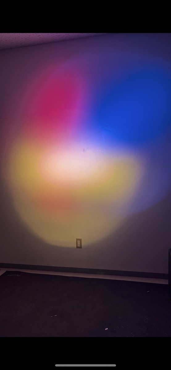 noirstudio3's tweet photo. I tried various color combinations.
A playful mix of light and color 

#ColorMix #CreativeLighting #LightArt
#ColorDesign #LightingVibes #AbstractArt
#LightAndColor #ArtVibes
#ColorPlay #DesignWithLight https://t.co/8tgx4ZYq5U