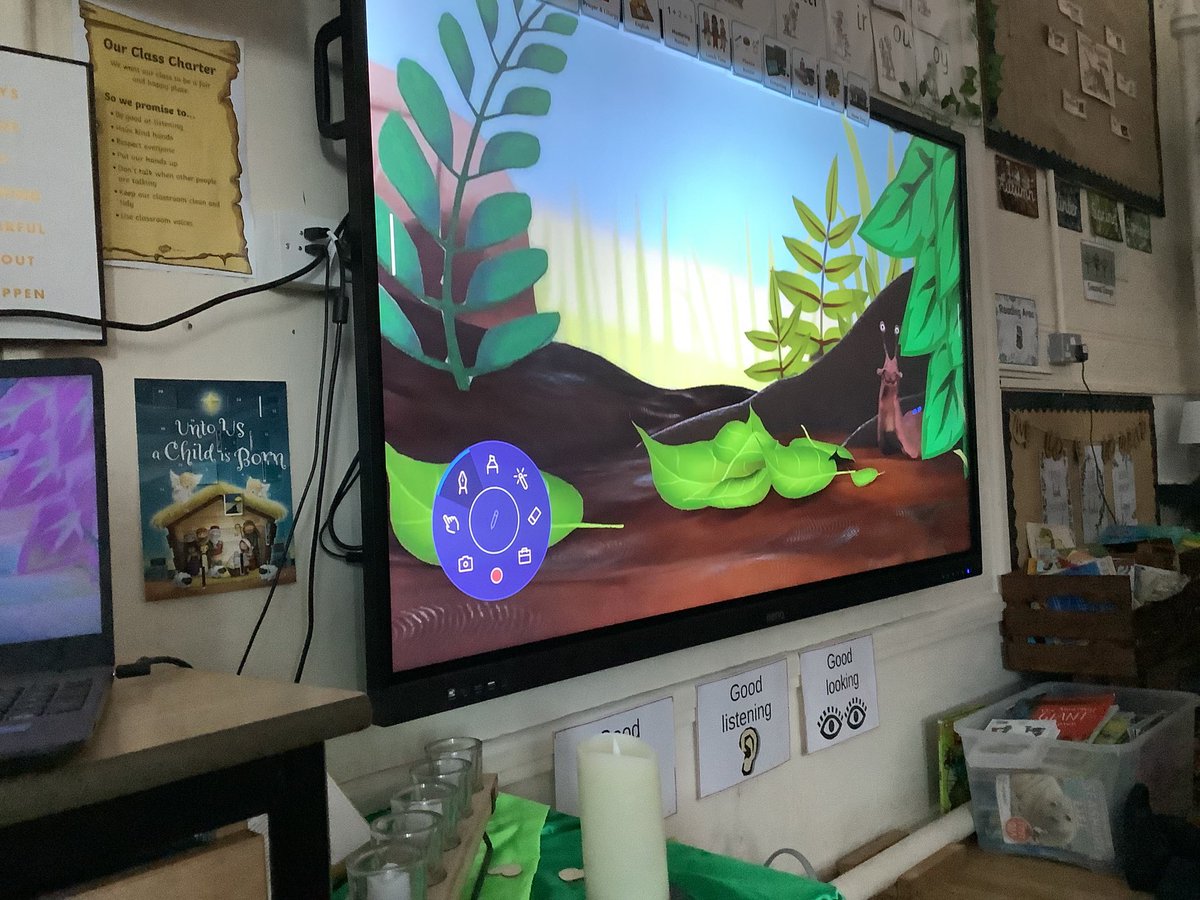 StGerardsWidnes's tweet photo. In #StGerardsComputing , Class 1 started their new minibeasts topic and designed their own minibeast front cover using iPads! ππ¦π·π¨ https://t.co/dv3lg2t8dk