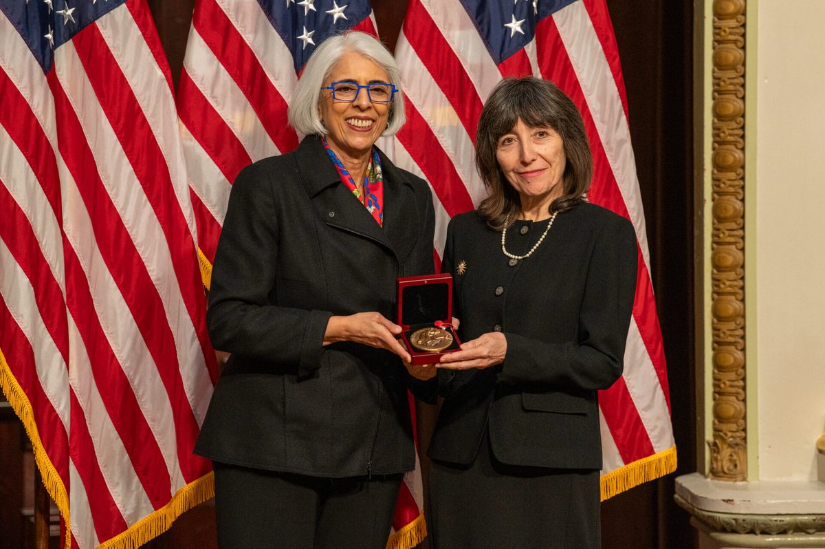 UChiPhysicalSciences tweet media