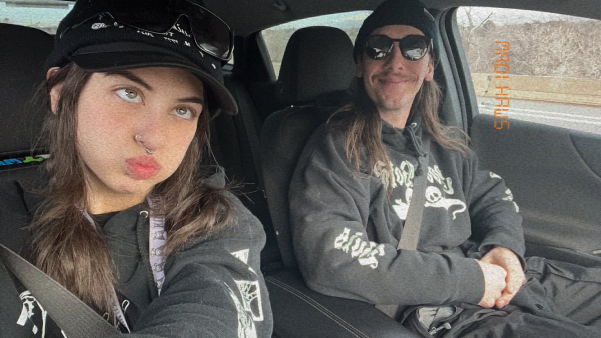 ghostgirl tweet media