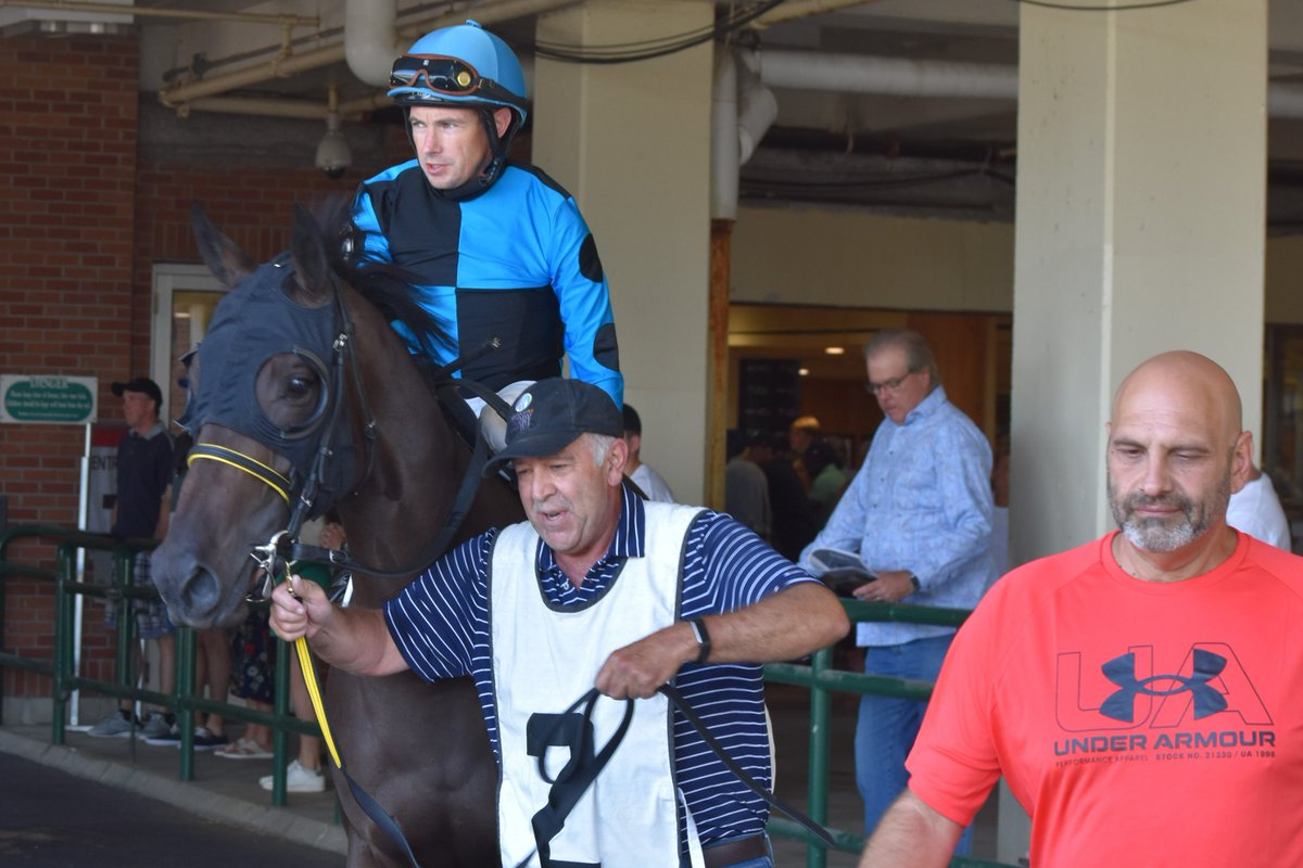 jockeyscanada's tweet image. 🏇 David Moran: A Dedicated Jockey in Canadian Racing! David Moran’s journey is one of commitment and talent. Discover his story and impact on the sport: bit.ly/3XCMnso.
#JockeysCanada #CanadaThoroughbreds #Jockeys #Horseracing #JBAC