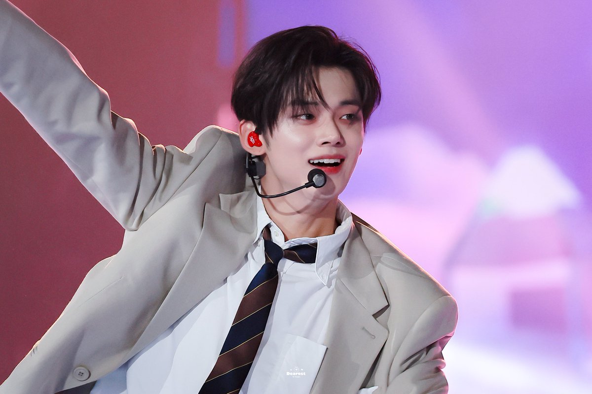 dearest_yj913's tweet photo. 250105

🥰💞

#YEONJUN 
#연준 #ヨンジュン 
#투모로우바이투게더
#TOMORROW_X_TOGETHER #TXT https://t.co/97gIzO1n5y