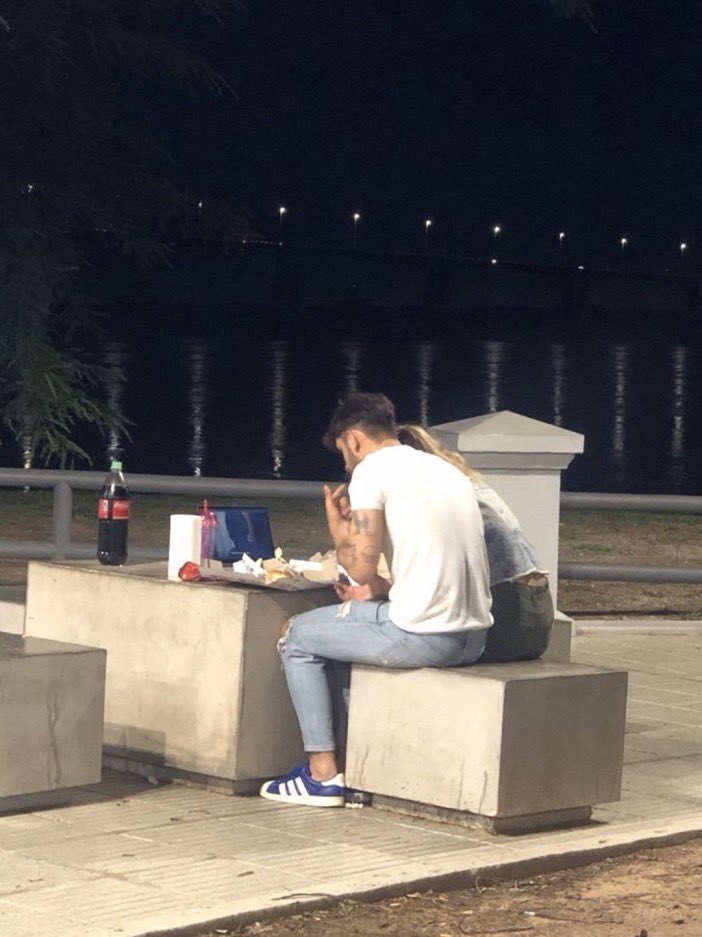 sbzomer's tweet photo. önemli olan yer değil kişidir https://t.co/DBRzXBVpKR