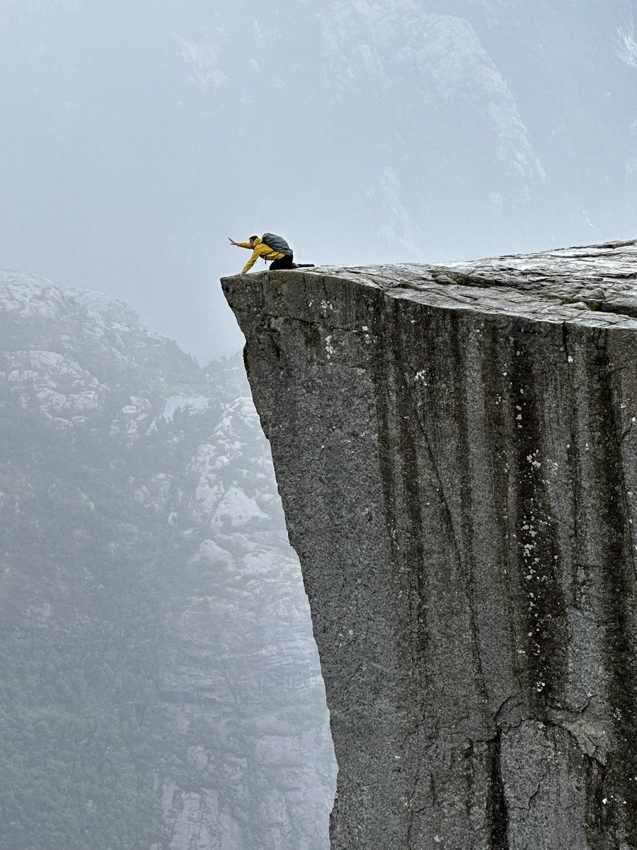 David Vaughan tweet media