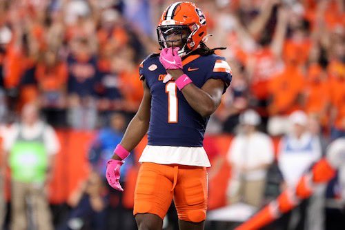 #AGTG After a great conversation with <a href="/RossDoug21/">Ross Douglas Sr.</a> , I’m blessed to say I have received my first power 4 offer from Syracuse University🍊! <a href="/Coach_2CAP/">Tommy Caporale</a> <a href="/CuseFootball/">Syracuse Football</a> <a href="/CoachWheelz/">Kevin Wheeler Jr.</a> <a href="/LMRamsFootball/">Lake Mary Football</a> <a href="/Adamdon3/">Adam Donnelly</a> <a href="/Rivals/">Rivals</a> @On3Recruits <a href="/FCRecruits/">First Choice Recruiting</a> <a href="/247recruiting/">247Sports Recruiting</a> <a href="/shaynep_media/">Shayne Pickering</a> <a href="/TheUCReport/">Billy Tucker</a>