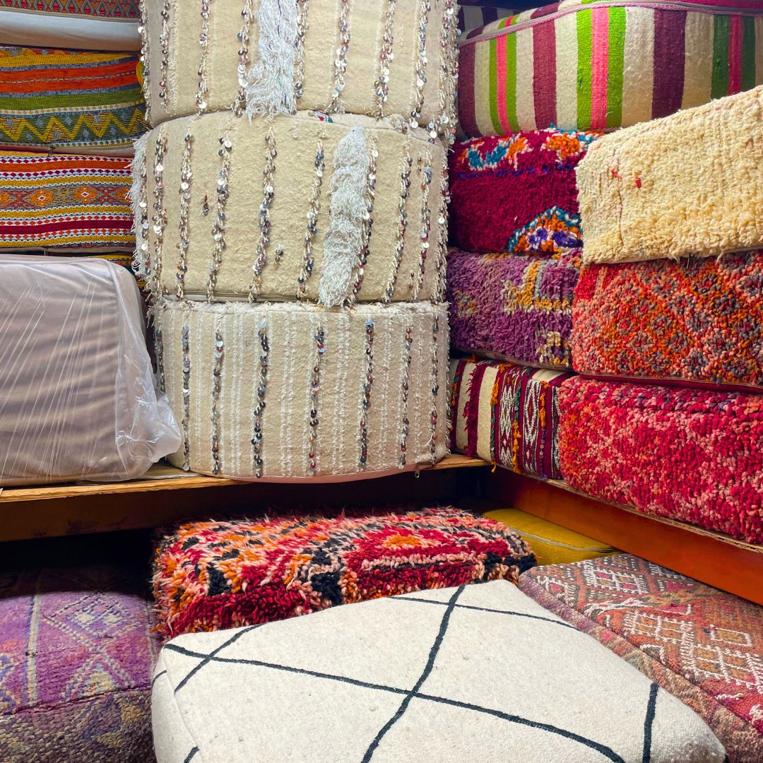 badiadesigninc's tweet image. 🌟 Transform Your Space with #MoroccanRugs, poufs, and cushions &amp;gt;&amp;gt; bit.ly/45aXqNU 

#MoroccanStyle #Poufs #Cushions #BohoDecor #TimelessDesign #MoroccanDecor #BadiaDesign