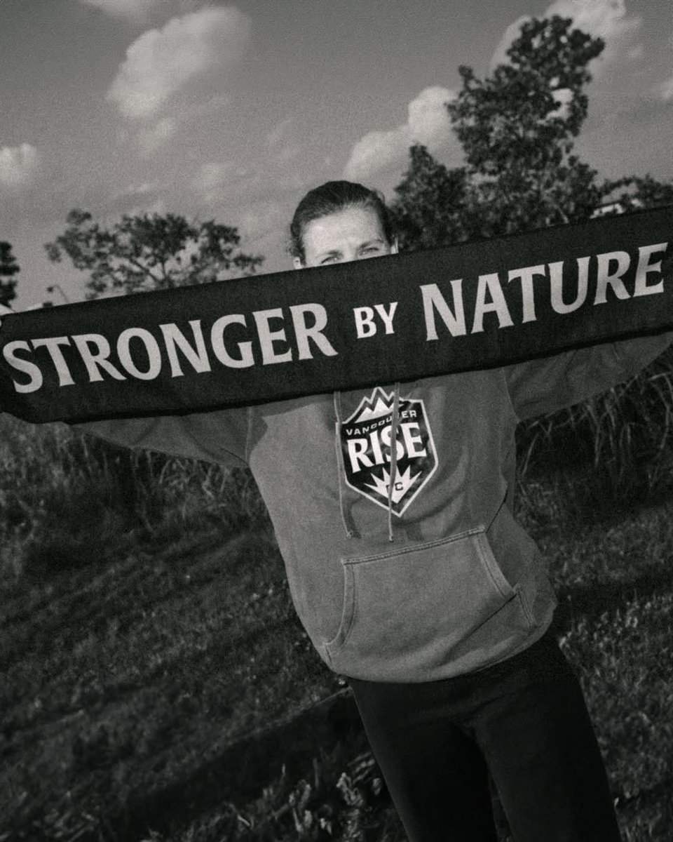 DAZNWFootball's tweet photo. 1️⃣0️⃣0️⃣ days until the first professional women’s soccer league kick off in Canada! 🇨🇦⚽️

📷: @NorthernSuperLg https://t.co/9zGSHbFgwj