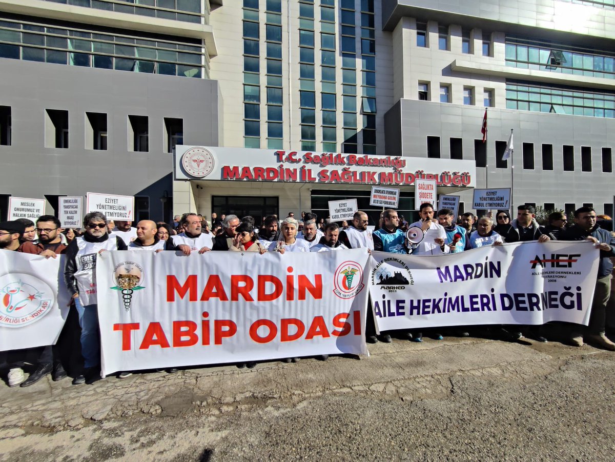 MARDİN

Duyuyorsunuz biliyoruz. Ancak anlamıyorsunuz, ne yapacağınızı bilmiyorsunuz. 

Kasım ayında anlattık!
Aralık ayında anlattık!
Ocak ayı geldi.
Biz bir kez daha anlatalım.

#EZİYETYÖNETMELİĞİ Geri Çekilmelidir!