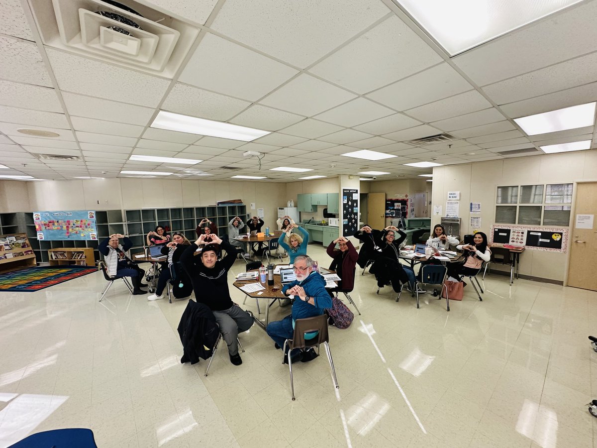 Goodman Dual Language teachers are planning for a great start to the year! We are ready! Estamos listos! <a href="/LGE_Owls/">Goodman Elementary</a> <a href="/FBISD_MSD/">FBISD Multilingual Programs</a>