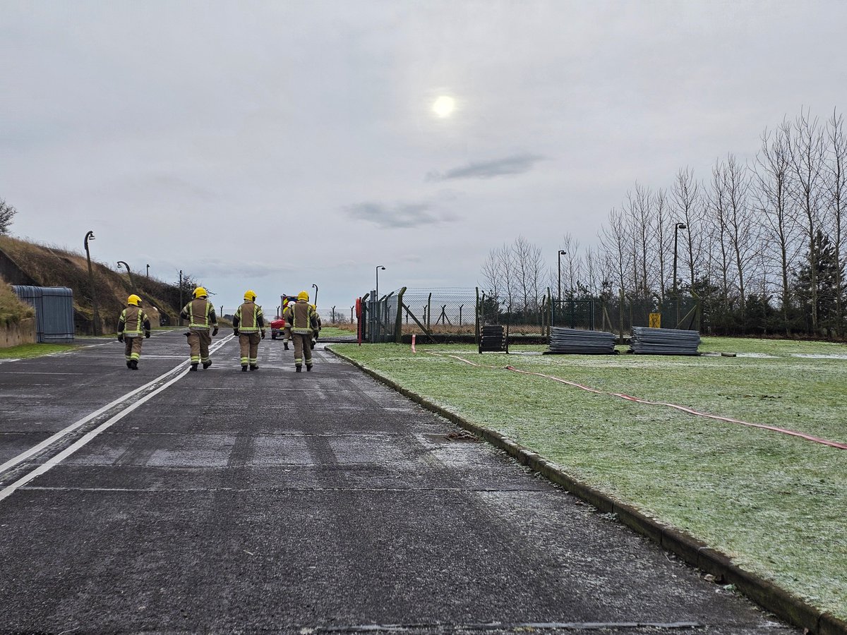 Have you ever wondered what Firefighters get up on Weekends?This weekend, most of our crew attended our Training Site to complete our Flood Pump Training
We still require more On Call Firefighters, so please get in touch with our Recruitment Team or visit lincolnshire.gov.uk/oncall