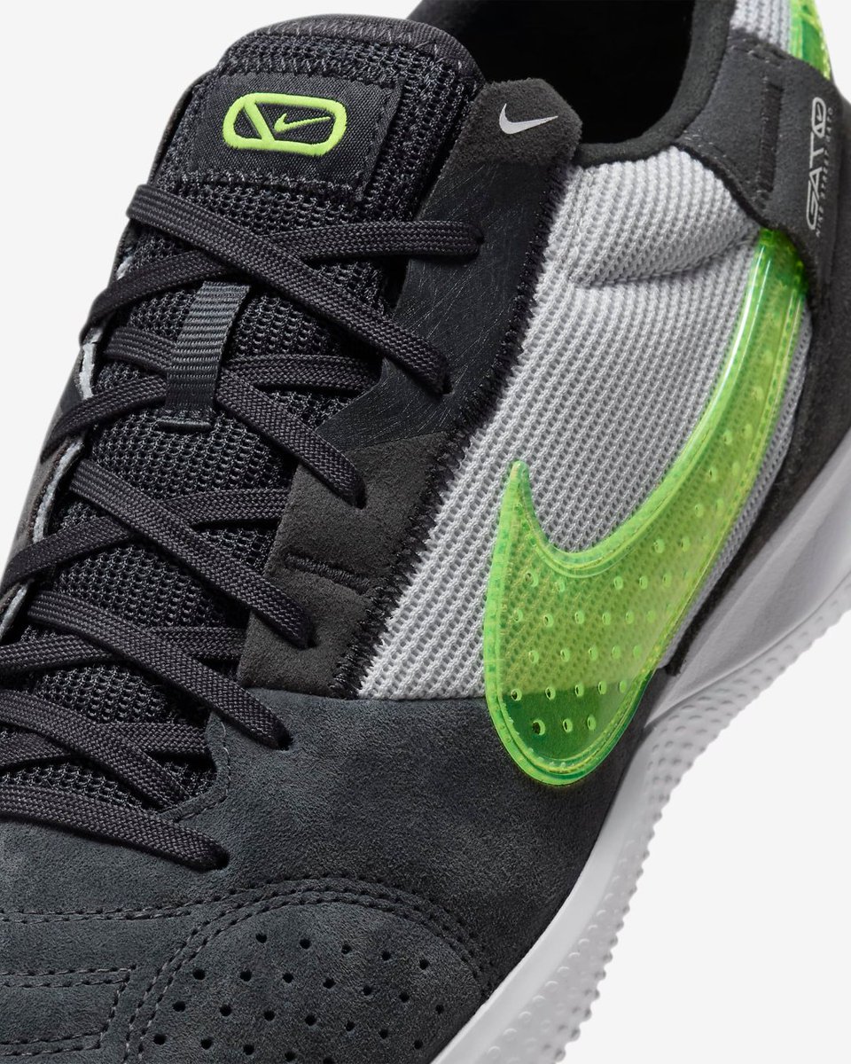 Ad: The Nike Streetgato "Black Volt" just had a massive 24% price drop at the Nike Sale!

NOW: £56.49 Link > tidd.ly/40kqW2J 
WAS: £74.99

Sizes UK3.5-UK11