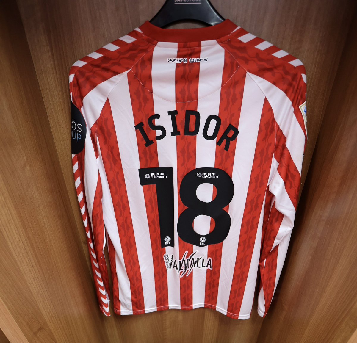 🚨 🅹🅴🆁🆂🅴🆈 🅶🅸🆅🅴🅰🆆🅰🆈 🚨 

To celebrate the New Year, I'm offering you my jersey. To enter, that’s easy: just RT + Follow !

The winner will be announced on January 10.