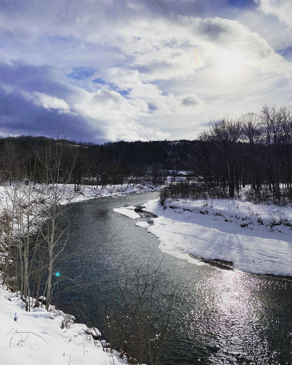 Snowy days and warm hearts in Vermont! Can’t get enough of this winter wonderland❤️