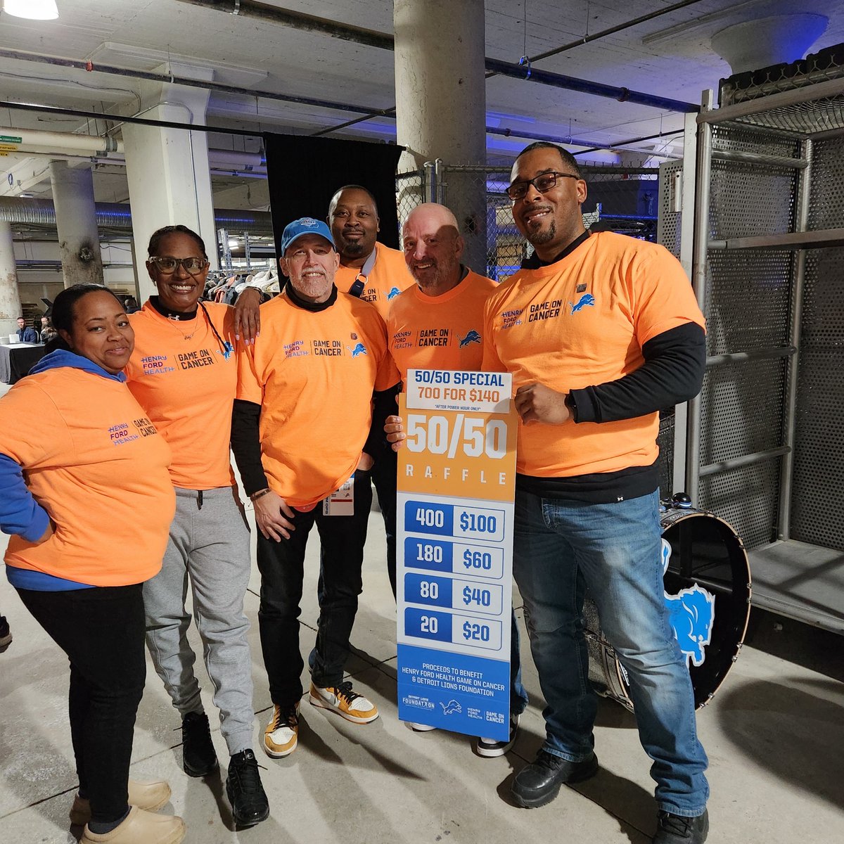 GameOnCancerDET's tweet image. 🏈💙 Last night, the @Lions secured their first-ever #1 seed in the NFC in team history AND #GameOnCancer’s 50/50 raffle hit a record-breaking $336,020 jackpot – the highest of the season! Huge thanks to our amazing volunteers from @UPS &amp;amp; @JNJInnovMed for making it happen 💪
