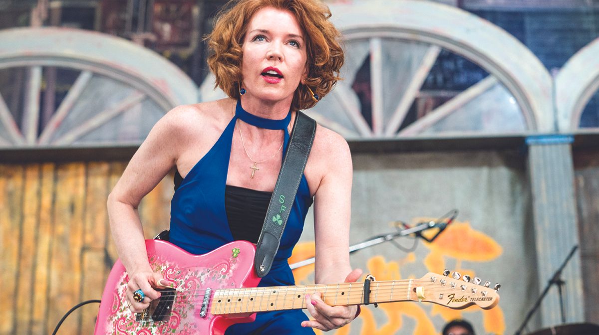 "That's where you control your tone. It’s surprising to me that so few people really talk about it." Sue Foley serves up five game-changing blues guitar tips trib.al/VeBe7qL