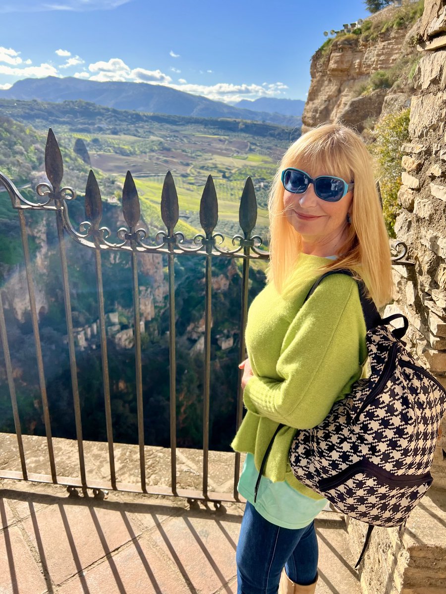 Siân Lloyd tweet media