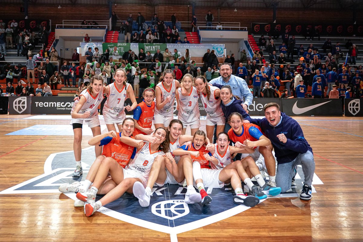 ...Y lucharán por el TÍTULO del #KDTINF2025 🏆

⛹️‍♂️ Cadete Masculino
𝗠𝗔𝗗𝗥𝗜𝗗  (<a href="/FBMadrid/">Fed. Bcto. de Madrid</a>)

⛹️‍♀️ Infantil Femenino
𝗖. 𝗩𝗔𝗟𝗘𝗡𝗖𝗜𝗔𝗡𝗔 (<a href="/fbcv_es/">FBCV</a>)

#SomosEquipo