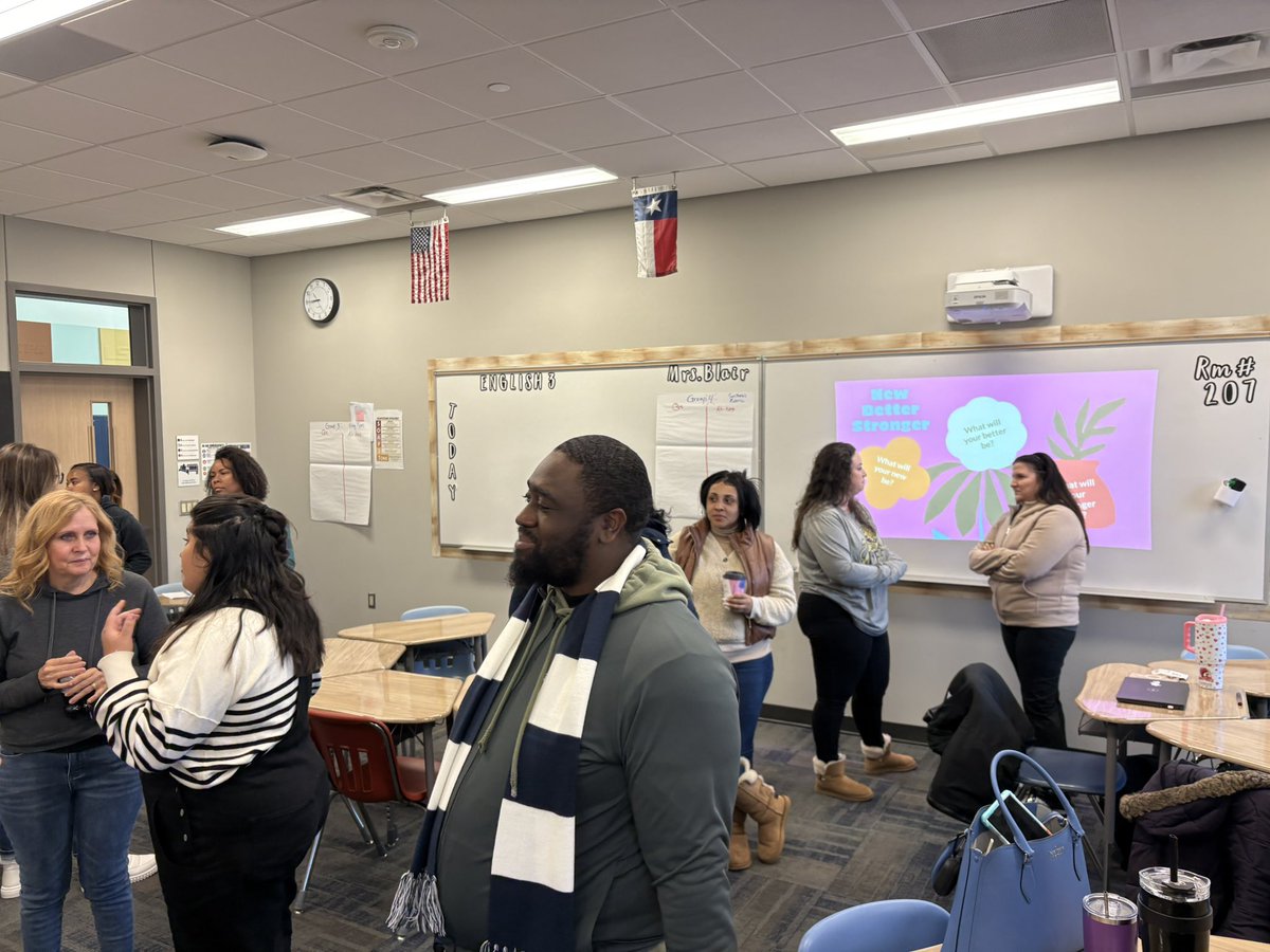 BrandeeJMorris's tweet photo. Critical Thinking: We 
1) looked at the AP Lang test
2) made connections to rigor, our teaching practices, and student expectations
3) raised the bar for our Honors level writing instruction
So much greatness! 
So much willingness! 
I have great teachers! 
#LIFEela @lifeschools https://t.co/JTSRGr9xfI