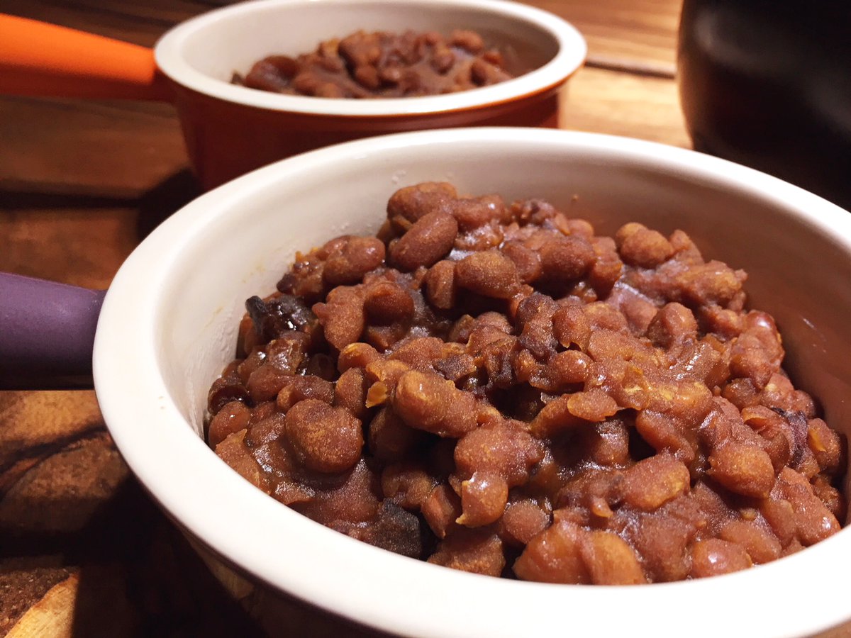 clubfoody1's tweet photo. Today is National #BeanDay 🫘
Old Fashioned Baked Beans with Bacon... OMG! 🥓🤯
(check out my next post👆 &amp; the previous ones 👇 for more bean recipes😋)

#YouTube 📽️: https://t.co/fRzhxEHC45
#RECIPE ➡️: https://t.co/HZZJy7f7Yi

@EventGuideToday @DiningGuide2Day #RecipeOfTheDay https://t.co/e36POPGf4j