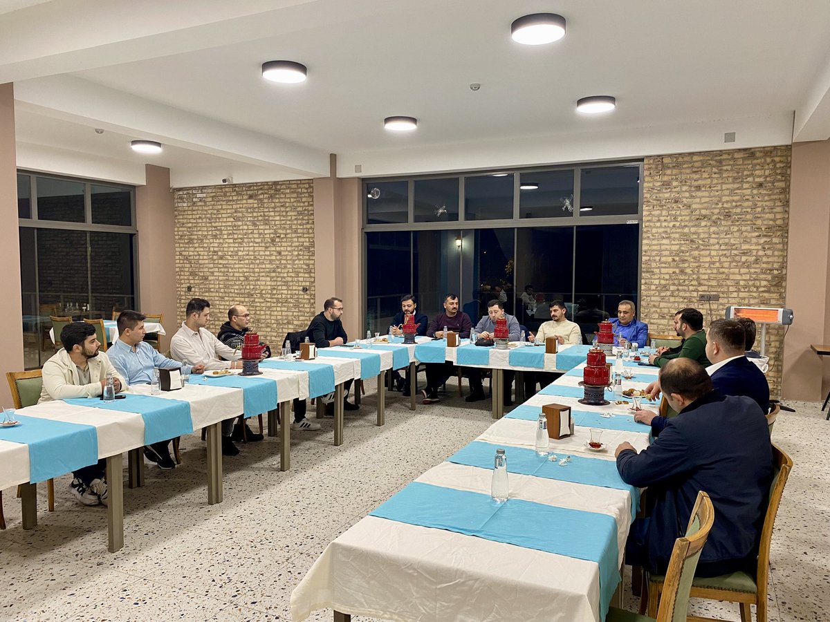 apartiturgutlu's tweet photo. Anahtar Parti Turgutlu İlçe Başkanlığı olarak ilk yönetim kurulu toplantımızı gerçekleştirdik.

#AnahtarParti #AnahtarPartiTurgutlu #YavuzAğıralioğlu https://t.co/0LB5lL7v33