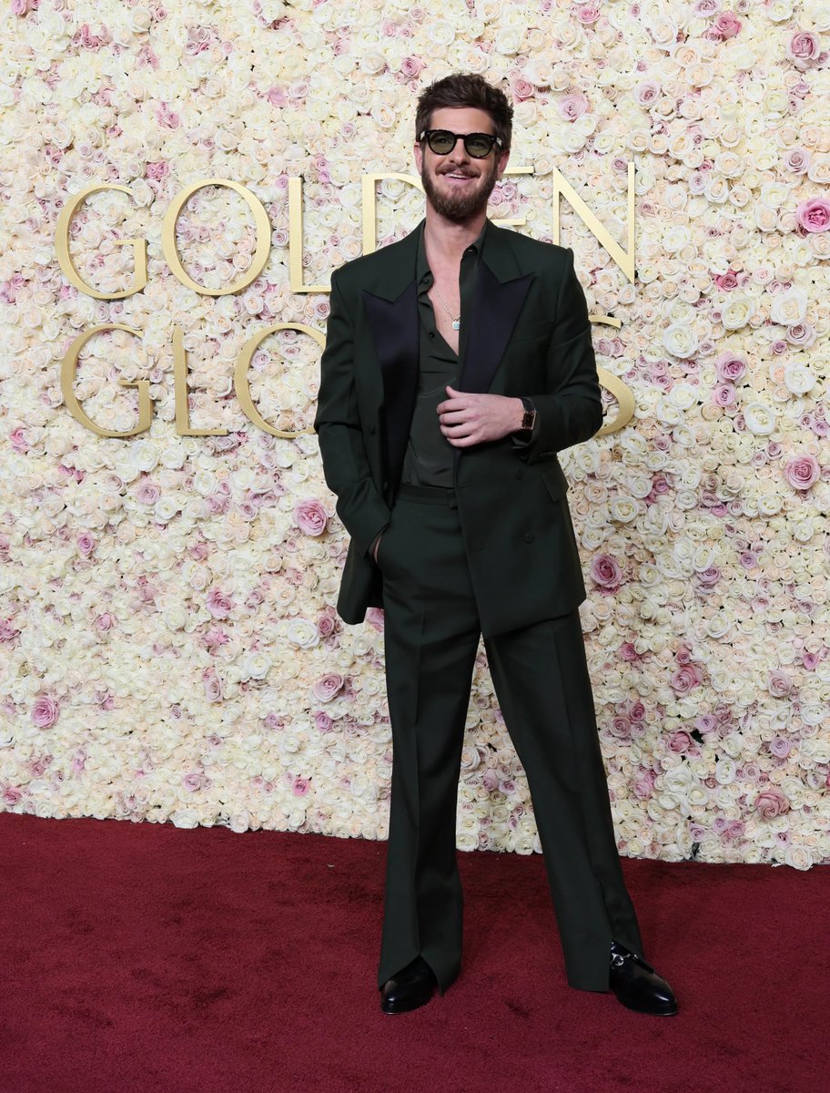 Golden Globe menswear looks as carbon management technologies

A treatise/thread:
 
Andrew Garfield in Gucci as SMR CCS hydrogen. It's hot, it's timely, and currently supremely confident in it's future