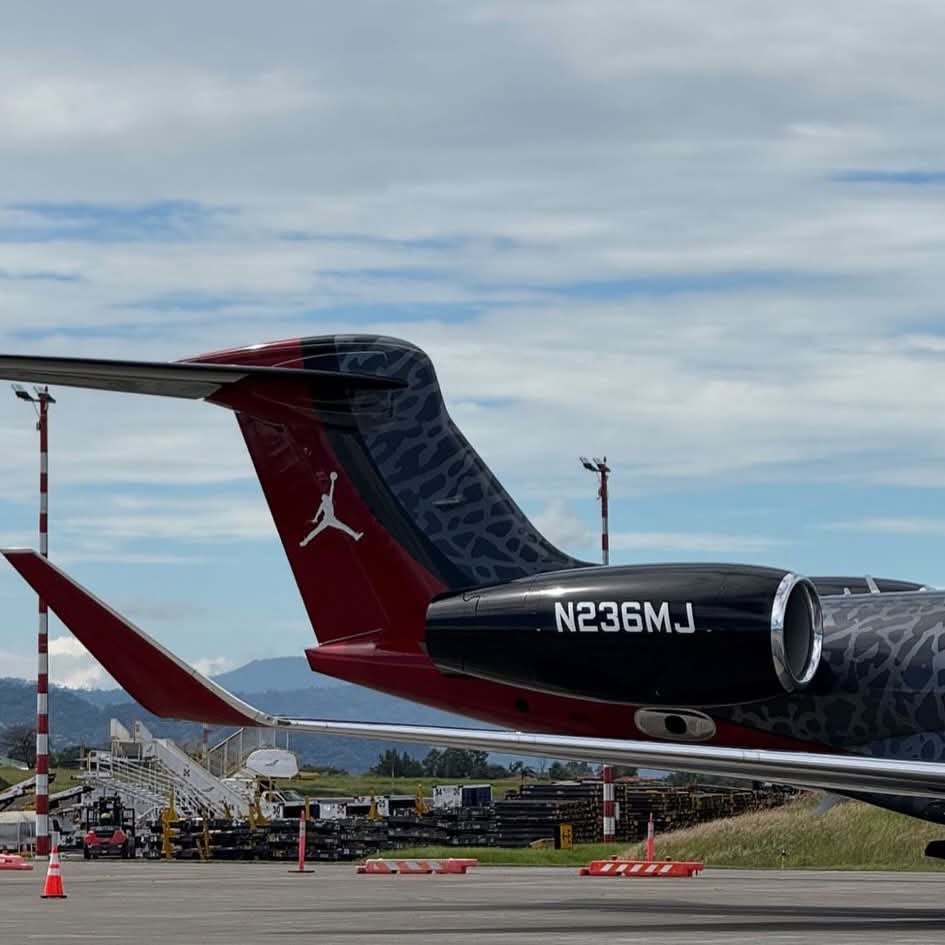 baeza90's tweet image. El GOAT está en tiquicia! #MJ23 🏀🇨🇷