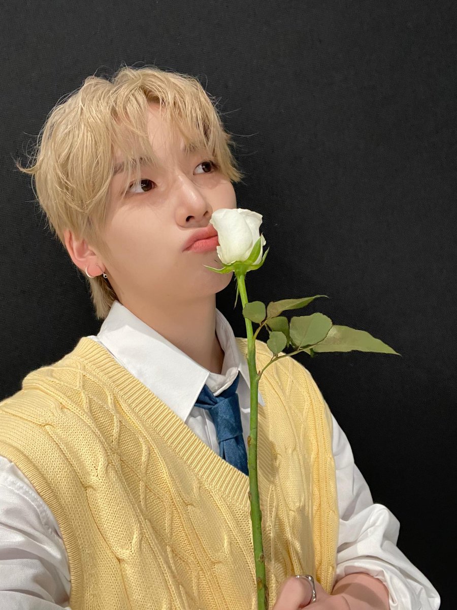 🌟 010625 #YUMA 

🌷🌷

#andTEAM #앤팀
<a href="/andTEAMofficial/">&TEAM OFFICIAL</a>