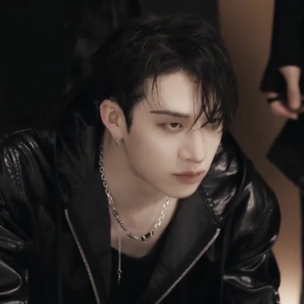 BCHANPIC's tweet photo. BANG CHAN!!❤️‍🔥 https://t.co/vfAWthdyMp