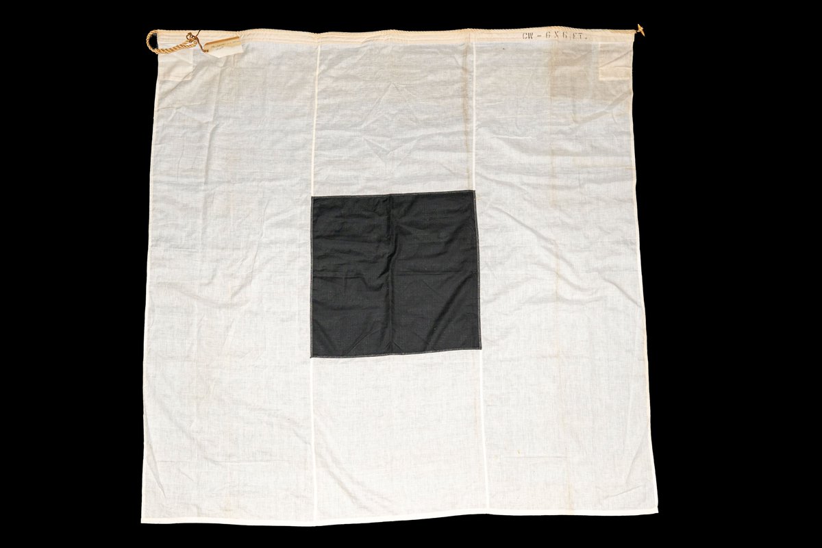NWS's tweet photo. Did you know that before TV and internet they used to use this flag to tell people when a cold front like today’s was coming? Learn more about weather signal flags in this NOAA Heritage story:
https://t.co/5gAjaUJifO https://t.co/LUQRXT9qMj