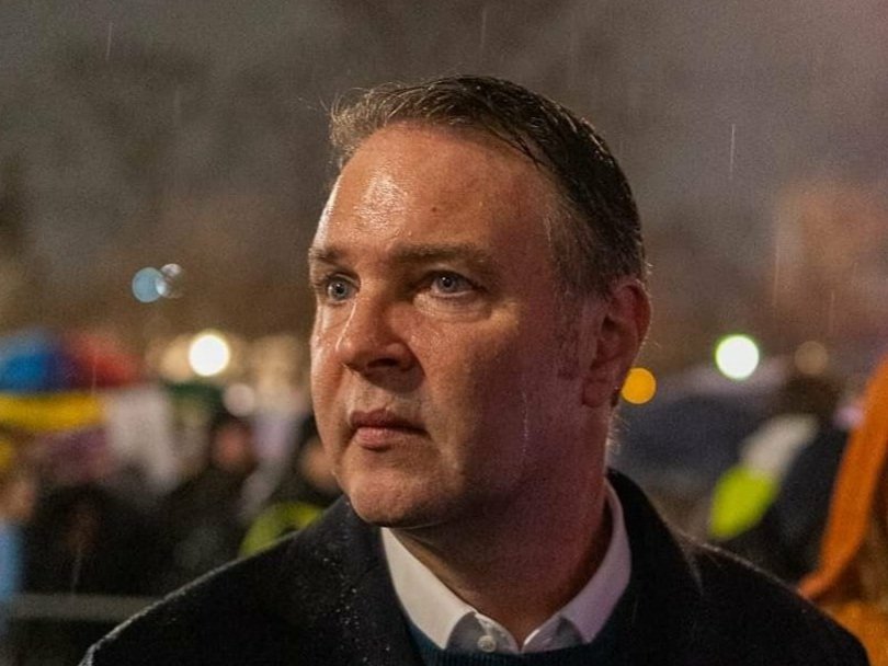 Darf ich vorstellen? Unser Ostblock-Andi. 
Königsmacher von Herbert Kickl! 🥳😂

Der größte Irrtum der Geschichte, dass dir so ein beschränkter Marxist als Vorsitzender passiert. 🤦‍♂️

Wir danken der SPÖ dafür! Preiset die die linksradikalen Intriganten der Sozis! 👏👏👏👏