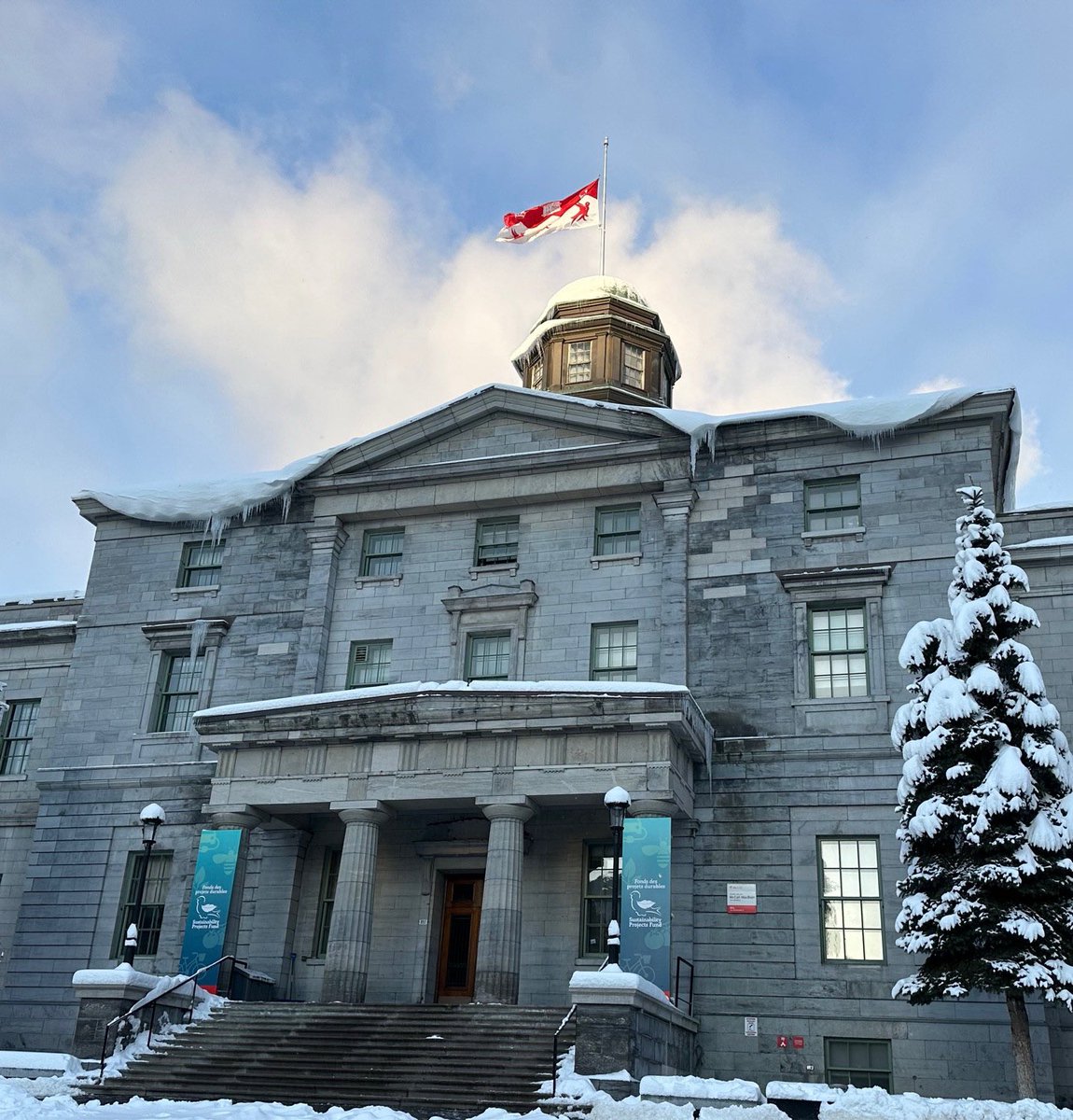 Here’s to a winter semester filled with learning, connection, and fresh beginnings ✨ Welcome back, McGill!
