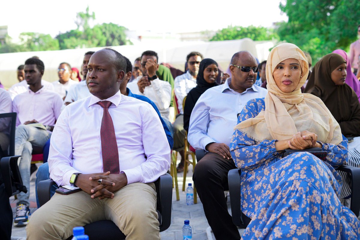 iRiseHub's tweet photo. Today, iRise Hub Manager, Dr. Abdirahman Hassan, participated in a panel discussion on the ‘Youth and Agricultural Cultivation’ program, organized by @MoA_Somalia and CIAD. 

Together, we are inspiring Somali youth to view agriculture as a cornerstone of the nation’s economic growth.

#iRisehub