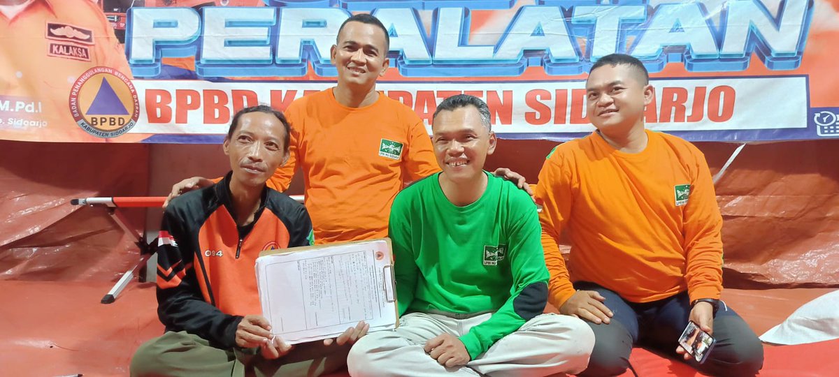 LPBINU_SIDOARJO's tweet photo. Giat Posko Hidrometeorologi BPBD Kab. Sidoarjo dalam rangka kesiapsiagaan dan pengurangan resiko bencana di wilayah Kabupaten Sidoarjo.(06/01)

#Nahdlatululama #pcnusidoarjo #nudeltamedia #pplpbinu #lpbinu #lpbinusidoarjo #siapsiaga #siagabencana #relawan

https://t.co/Gwut9VLRup https://t.co/5QzbkcSX75