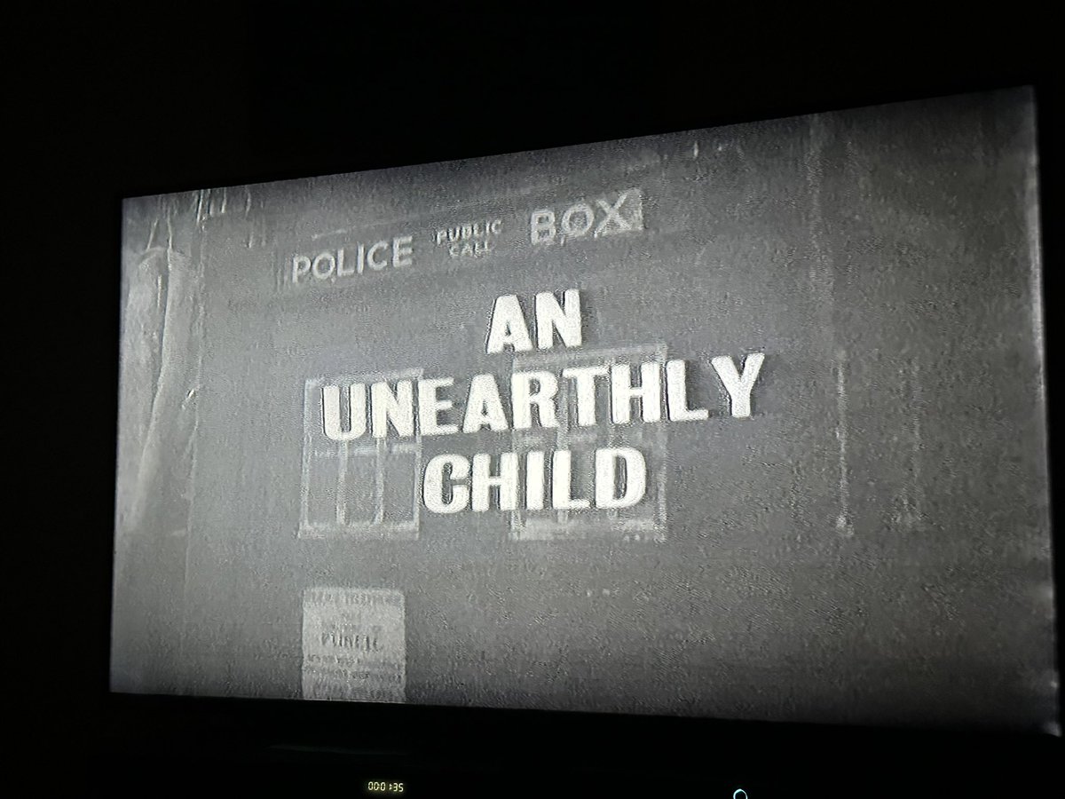 FantasticMrOx's tweet photo. Decided to re-watch all Doctor Who again in 2025, accompanied by a nice whisky.
So here we go #1: An Unearthly Child.
Nov-Dec 1963.
Accompanied by Glenfiddich ‘Fire & Cane’ experimental single malt.
Ep1: 10/10.
Eps 2-4: 3/10.
Overall: 6/10.
#DoctorWhoRewatch https://t.co/0T2vFIfqE9