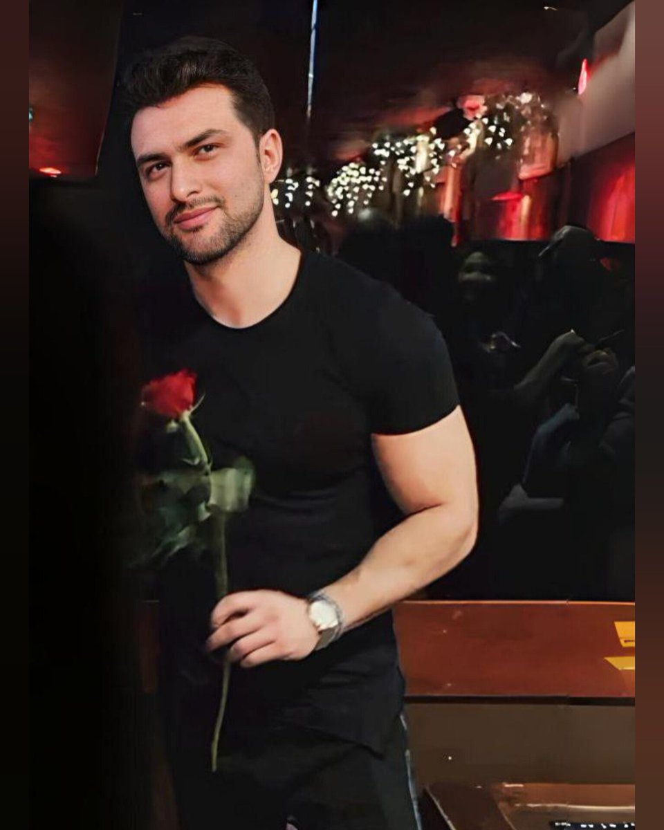 gulsehgal's tweet image. 🌹It's Dad Birthday!🌹
#6january ✨  #familytime 💕